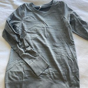 lululemon longsleeve